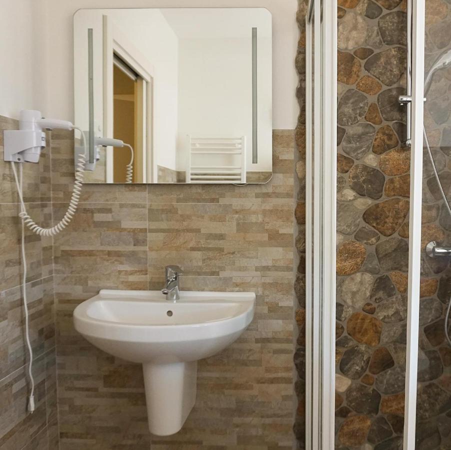 Agriturismo & Agricamping Serena Pastrengo Dış mekan fotoğraf